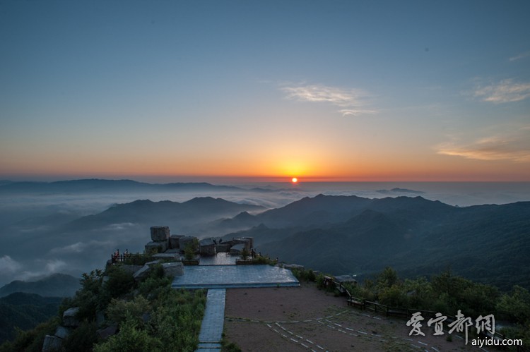 宜昌大老岭看日出