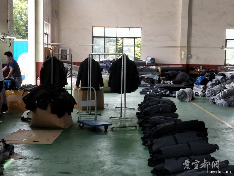 服饰厂招工 112439qurrza5r112ioua6.jpg